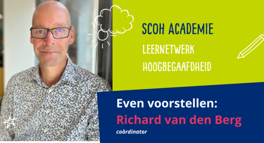 Een foto van Richard van den Berg. Hij is coördinator van het Leernetwerk Hoogbegaafdheid. 